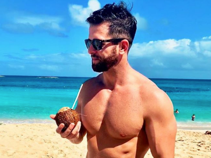 jed_bachelor_shirtless_photos12