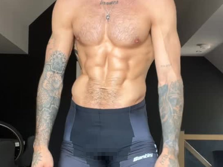 Summer Rock Hard Abs - Guess Who!