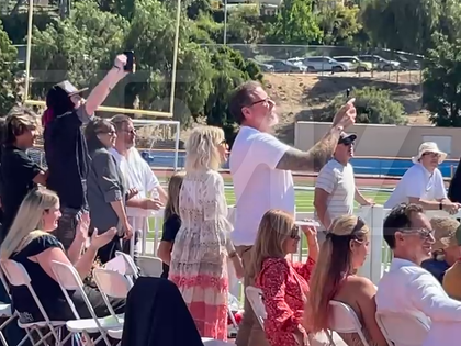 061126 tori spelling dean mcdermott primary