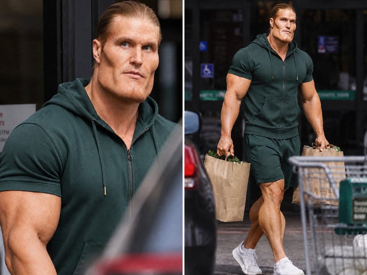 Clay Matthews Looks Unrecognizable After Dramatic Transformation