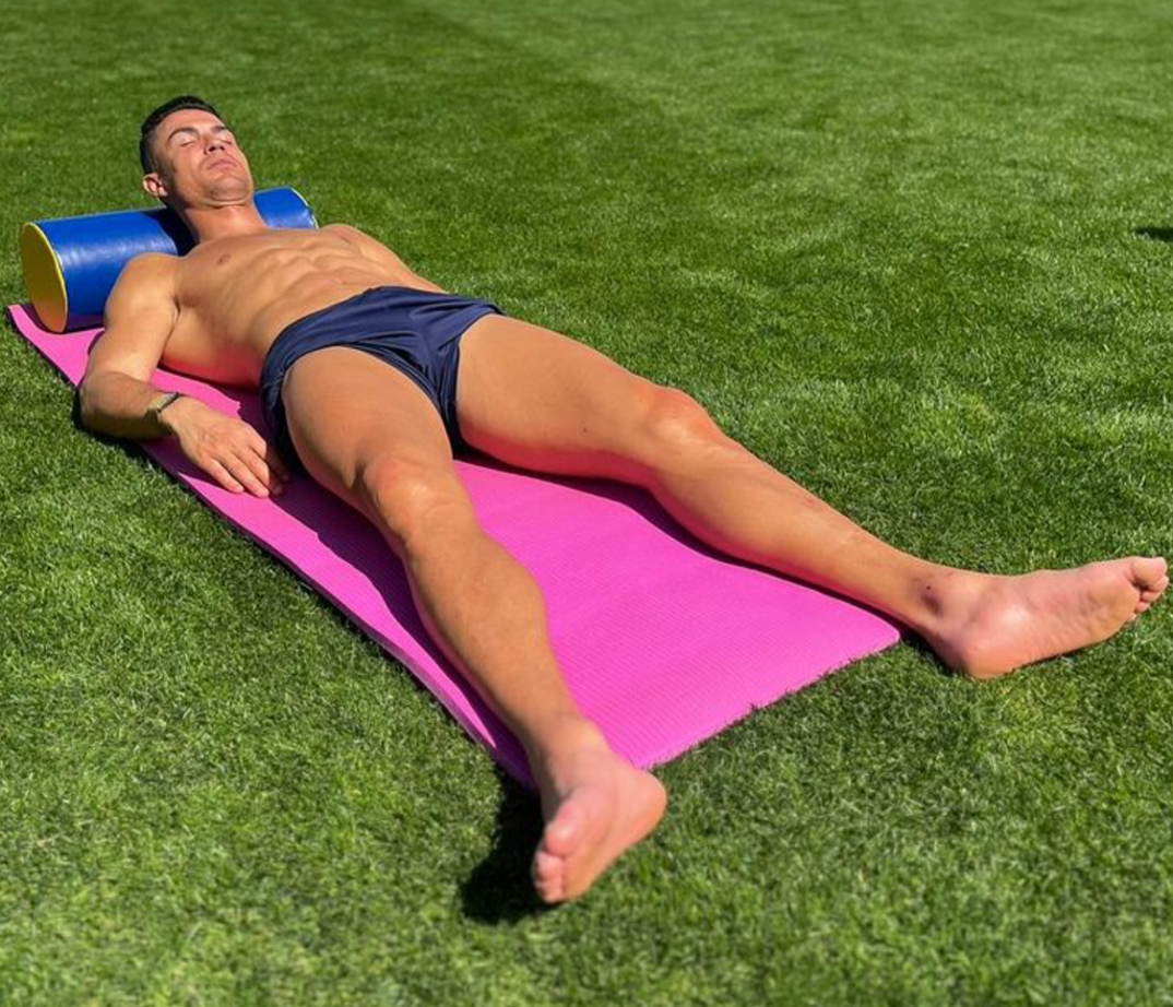 0823 Cristiano Ronaldo Hot Shots  1