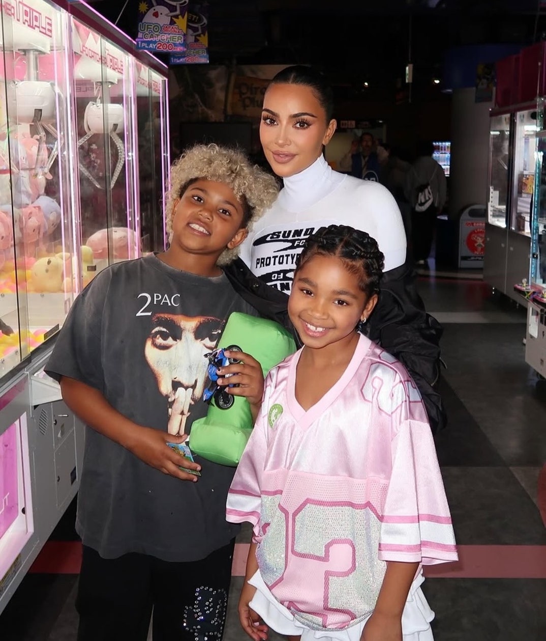 Kim Khloe Kardashian Fam Tokyo Trip 2