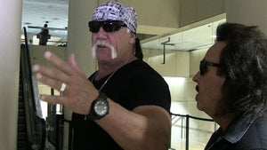 Hulk Hogan -- Willing to Fight Fallon Fox ... 'I'll Crush Him/Her'
