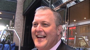 111416_billy_gardell_primary