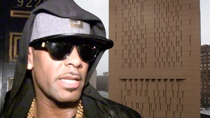 R. Kelly Claims Guards Ignored His Prison Attack Fears for Weeks Prior