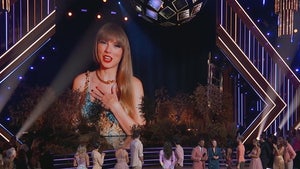 Taylor Swift Surprises 'Dancing With The Stars' Fans With Special Message