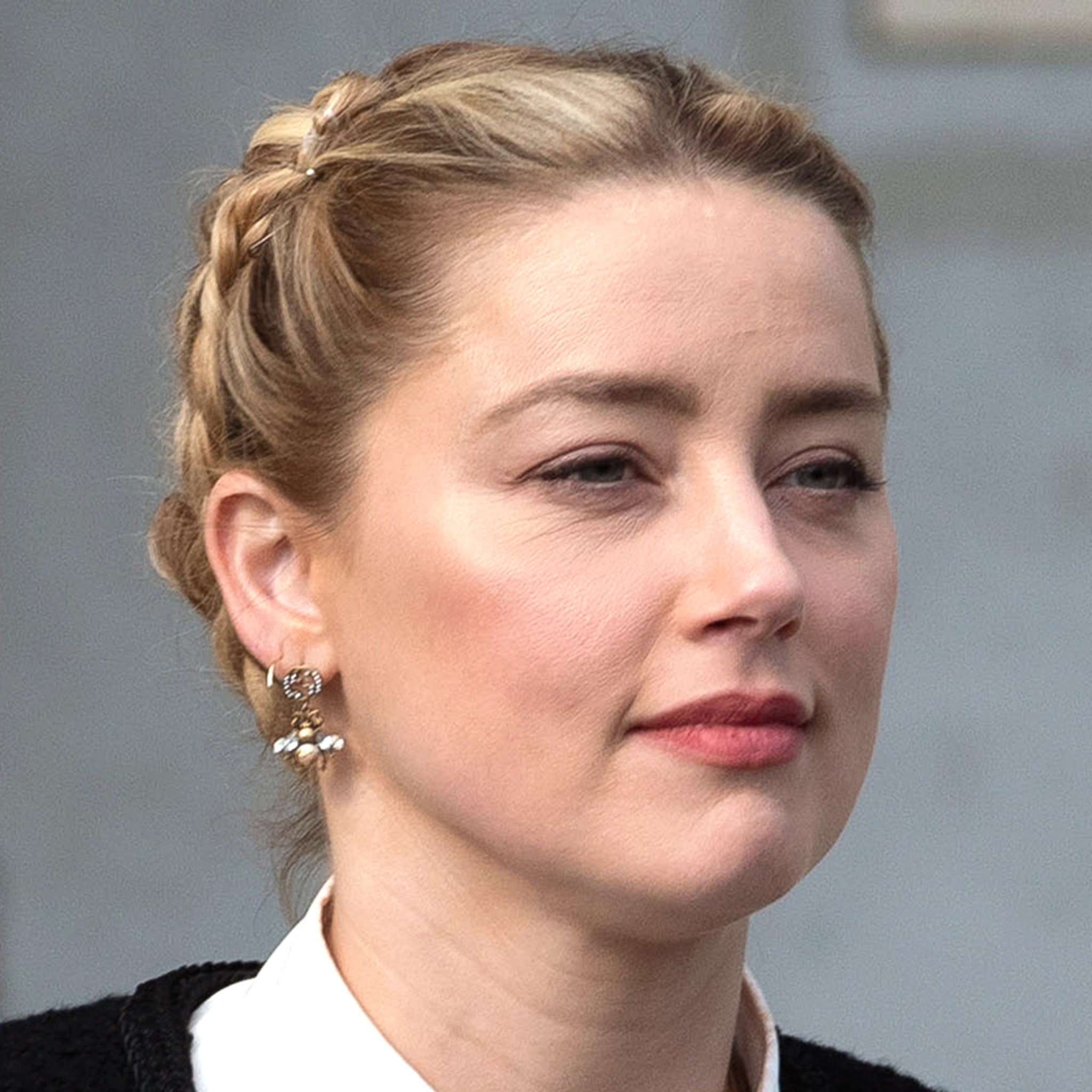 Jury Asks Question About Amber Heard Op-Ed Headline