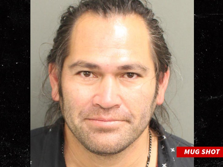 Retired MLB player Johnny Damon, wife accused of fighting with cop during  DUI traffic stop in Central Florida