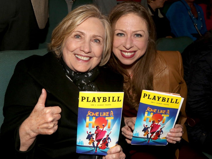Hillary et Chelsea Clinton Broadway Outing Marred by Poop in Aisle