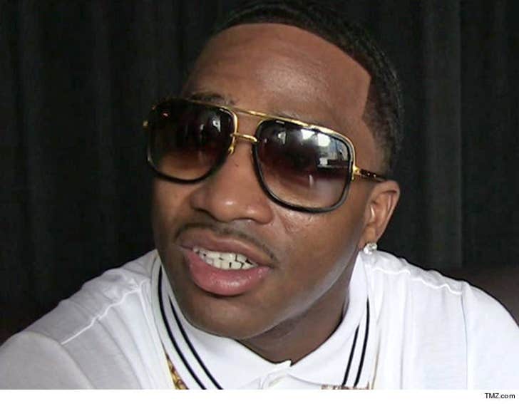 Adrien Broner -- Bowling Alley Accuser Drops Assault Lawsuit :: 0610-adrien-broner-tmz-3