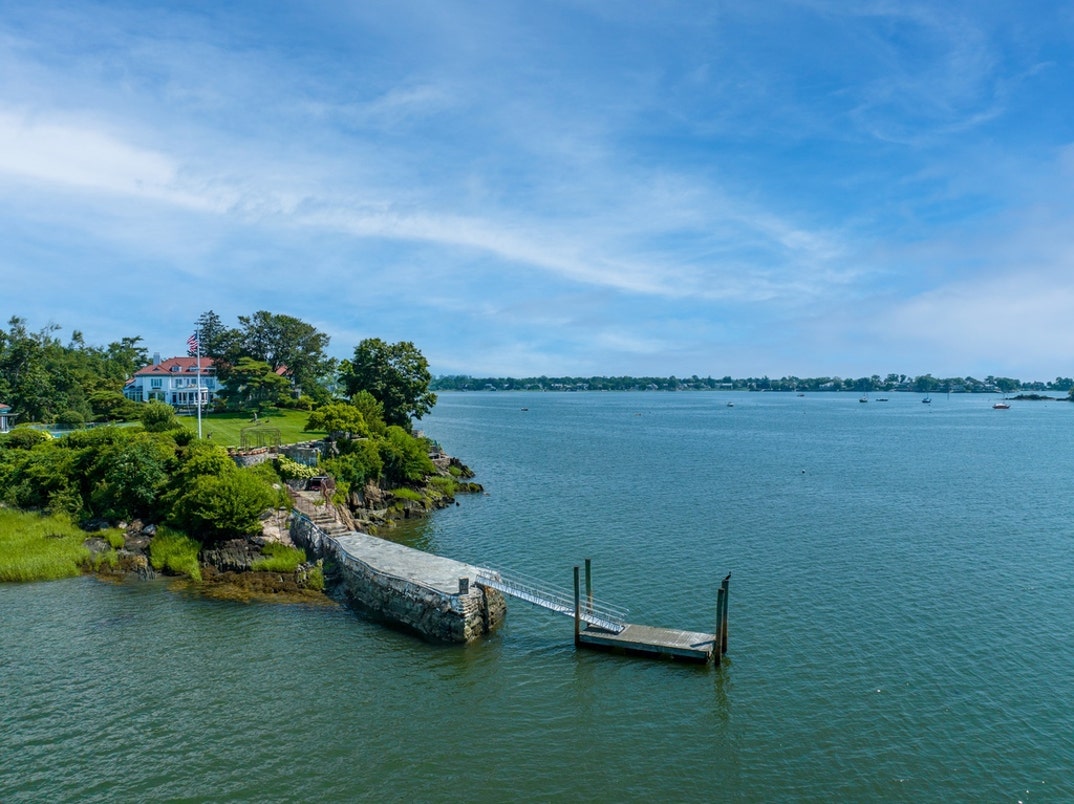 Kathie Lee Gifford Lists Connecticut Home 29