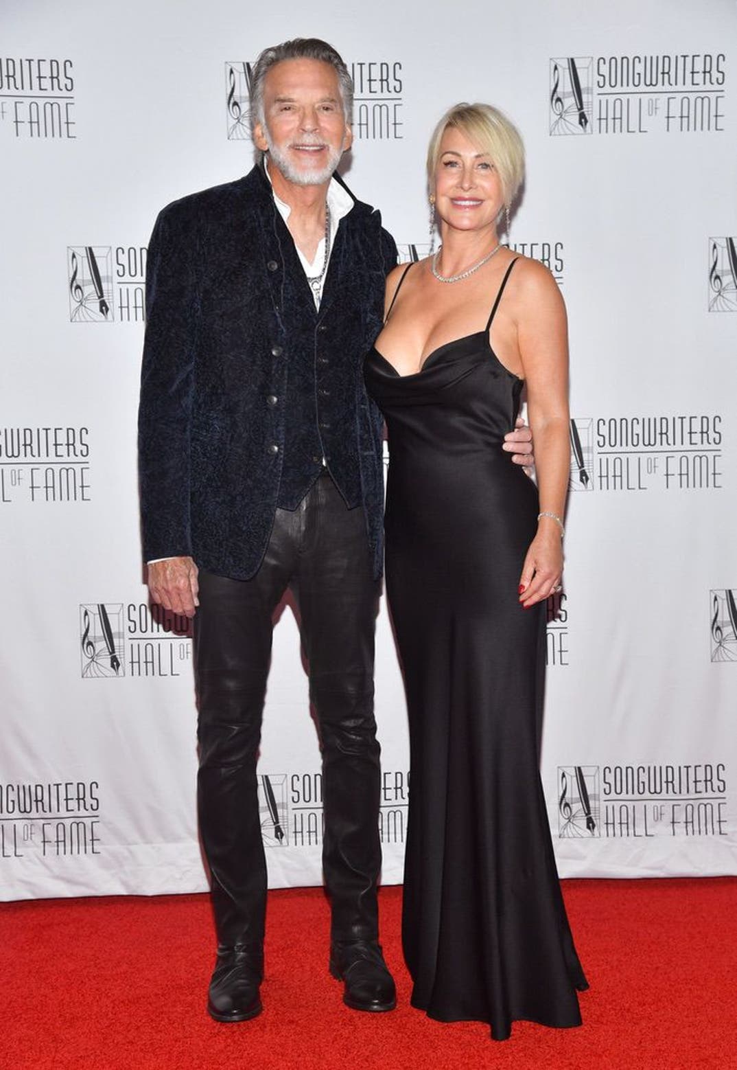 Kenny Loggins and Lisa Hawkins