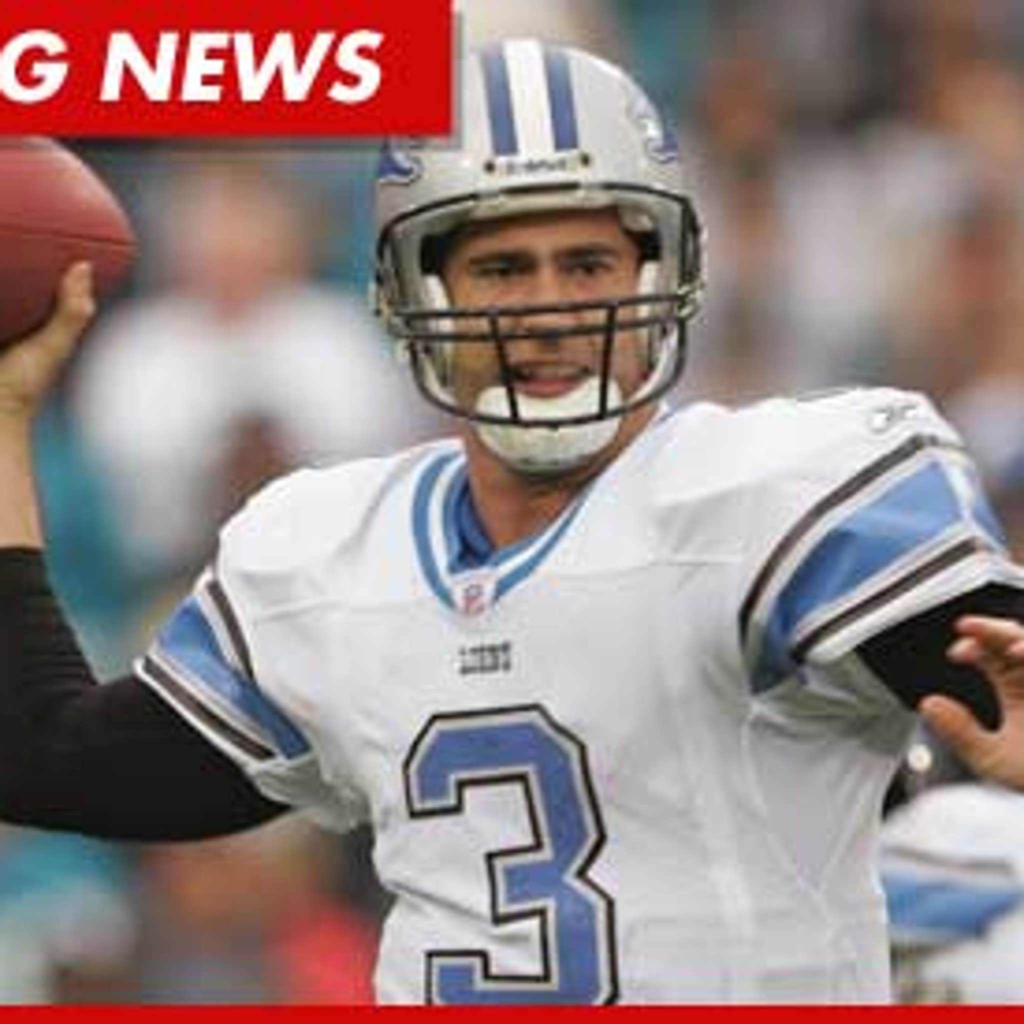 Detroit Lions quarterback Joey Harrington breaks down field as the