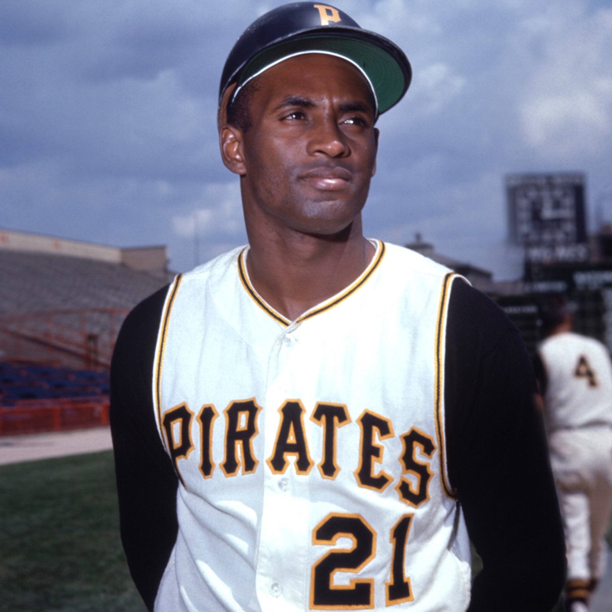 Pirates to wear No. 21 on Sept. 9 to honor Roberto Clemente