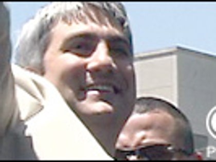 taylor_hicks_0513_180x100