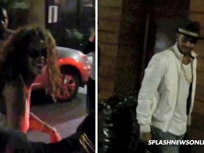 081215_rihanna_spash