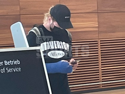 0918-logan-paul-tmzsports-06