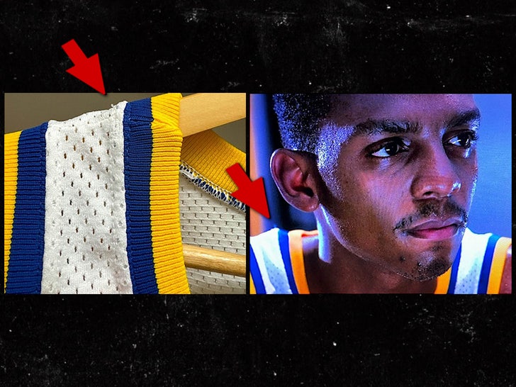 penny hardaway blue chips jersey sub Grey Flannel Auctions Paramount Pictures arrow