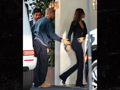 justin-bieber-hailey-bieber-backgrid-1
