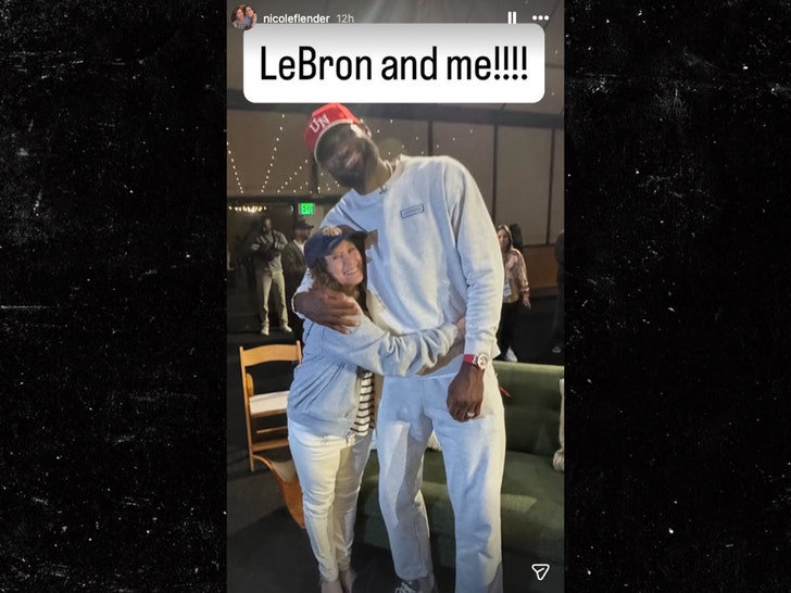 mãe de timothee chalamet com lebron