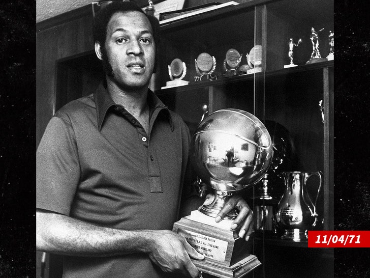 Elgin Baylor sub getty 2