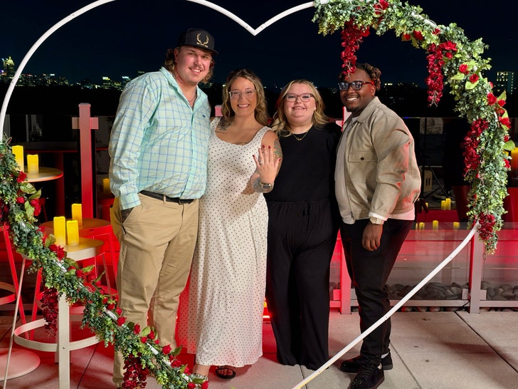 Lauryn 'Pumpkin' Efird and Darrin Kitchens engagment 2