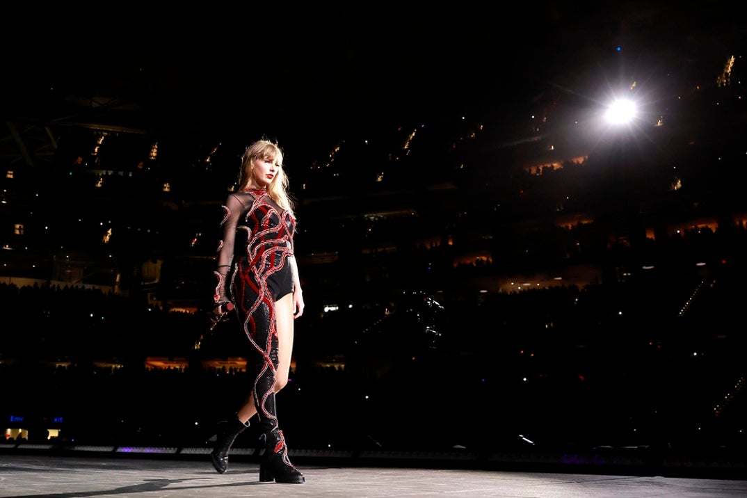 Taylor Swift Eras Tour LA Recap: Night 4 Best Moments at SoFi Stadium –  Billboard