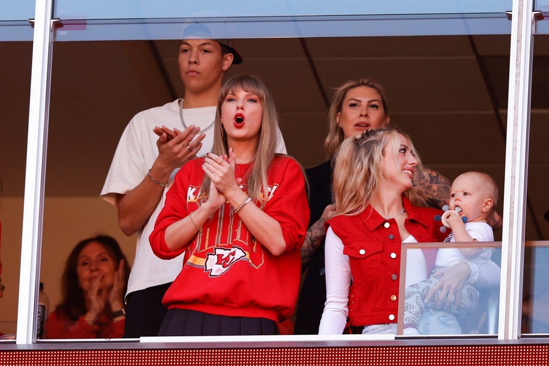 Taylor Swift Brittany Mahomes Celebration Chiefs0