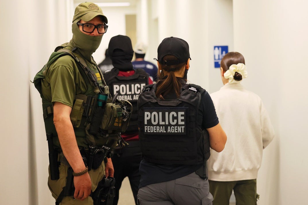 Ice Agents Patrolling 4