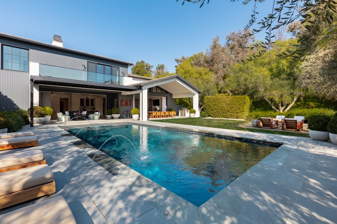 Lori Loughlin & Mossimo Home 47