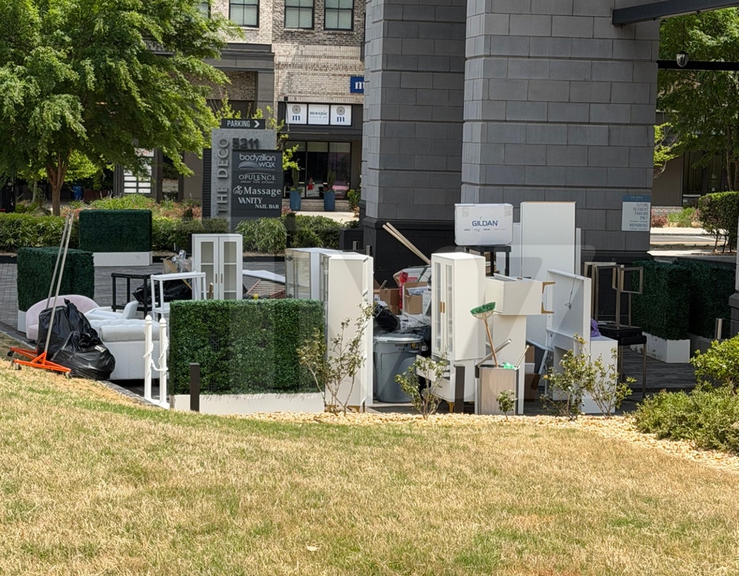 Kenya Moore Eviction 2