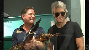 Jon Bon Jovi Meets Bon Jovi, a 19-Pound Lobster, at Long Island Store