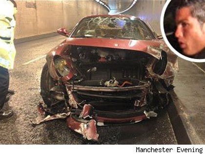 0108_ronaldo_car_crash