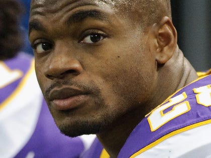 1011-getty-adrian-peterson