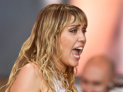 0922-miley-cyrus-getty-01