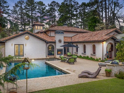 0420-LaRusso-Mansion-Cobra-Kai-For-Sale-photo-Bartolotti-Photography-primary