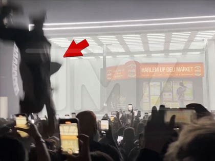 012323-drake-fan-fall-primary
