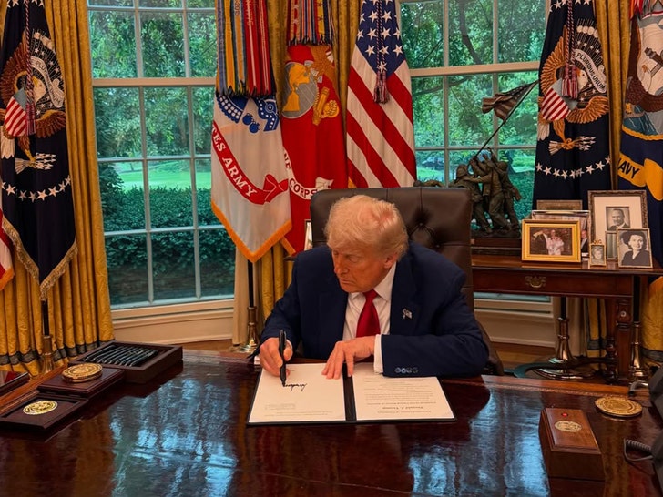Donald Trump signs on Chrisley Pardon Instagram 3