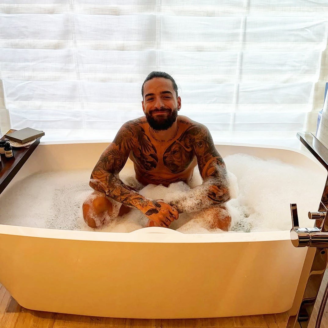 0127 Maluma Hot Shots 27