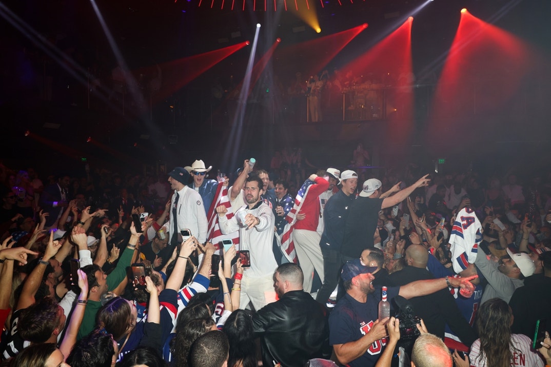 US Hockey Team Celebrate Gold 9