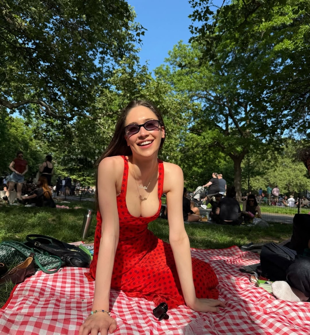 Elise Hewitt Best Life 3