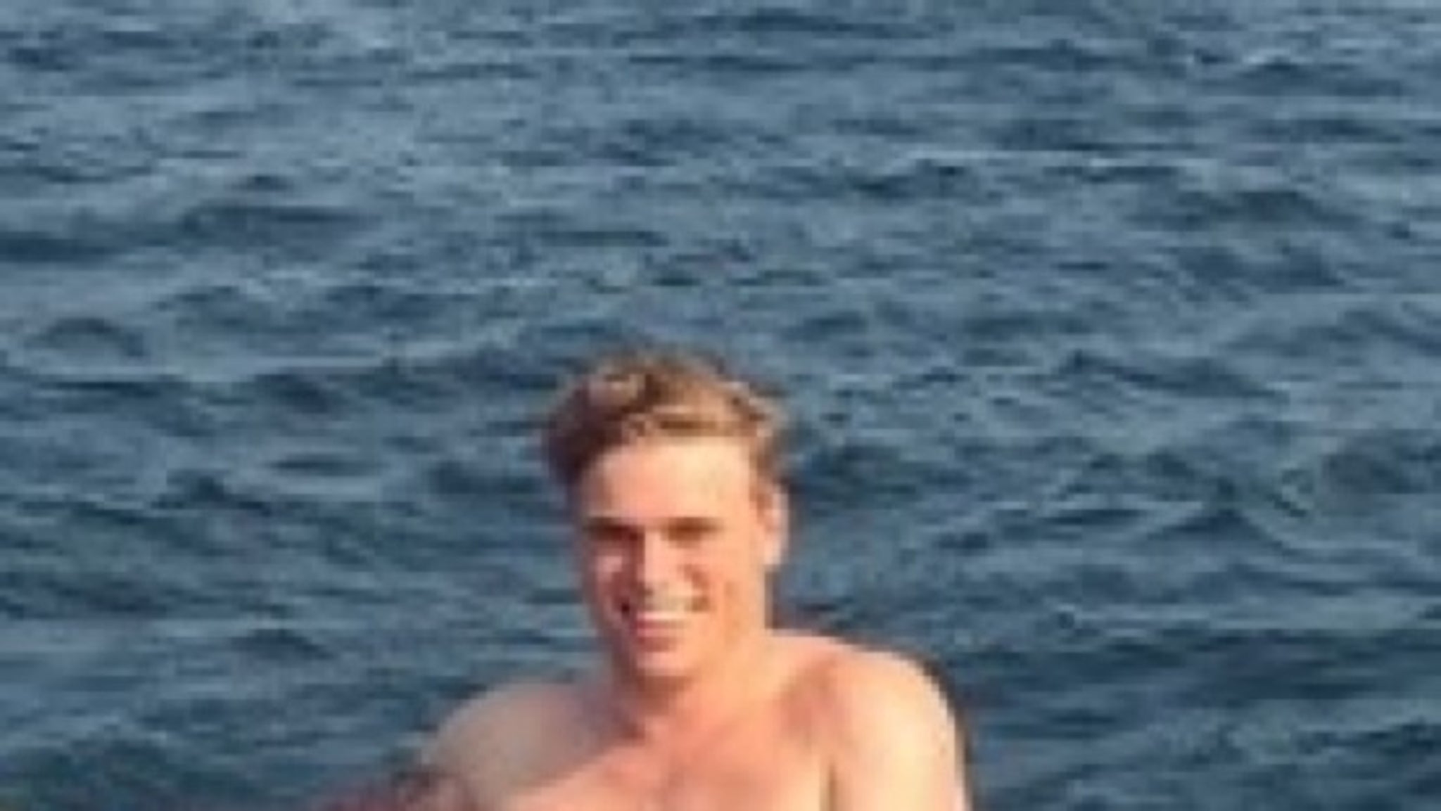 10 Smokin’ Hot Photos of Gus Kenworthy