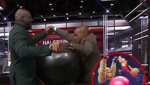 Shaquille O'Neal and Charles Barkley