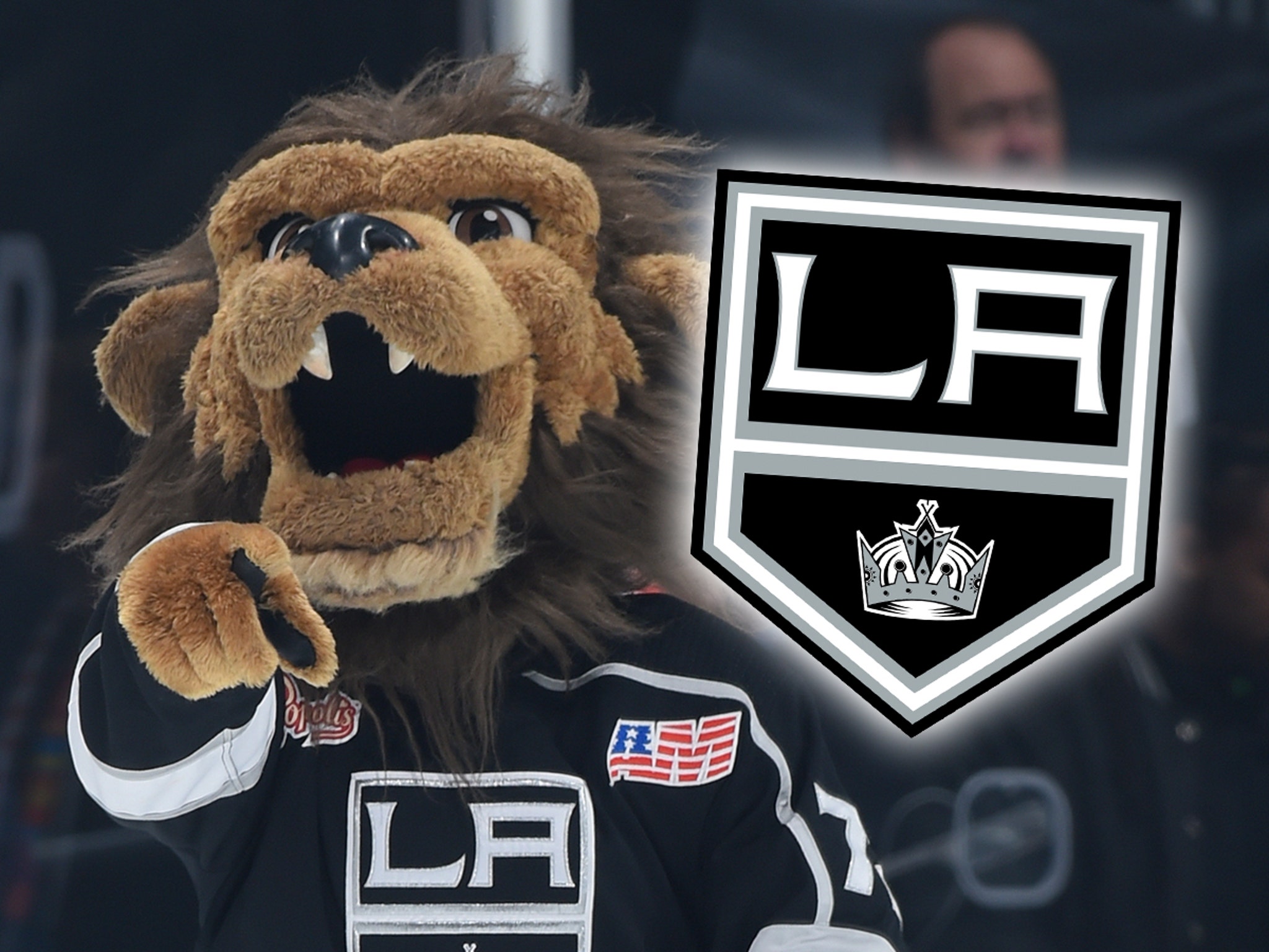 Kings mascot Bailey got a new look 😎 (h/t @LA Kings) #makeover