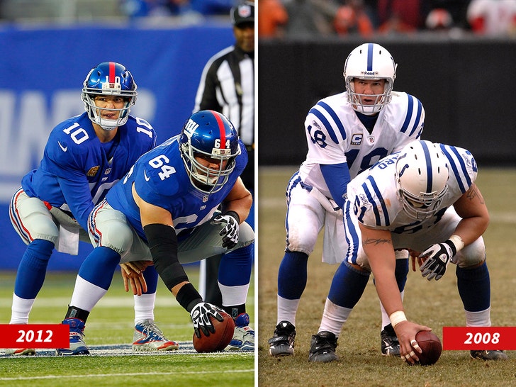 eli manning and peyton manning in nfl snapping