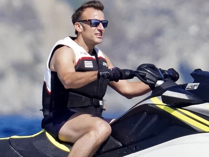 0814-Emmanuel-Macron-SUB-2