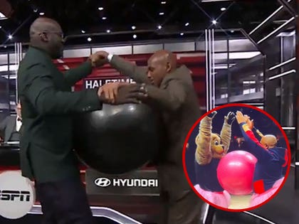 Shaquille O'Neal and Charles Barkley