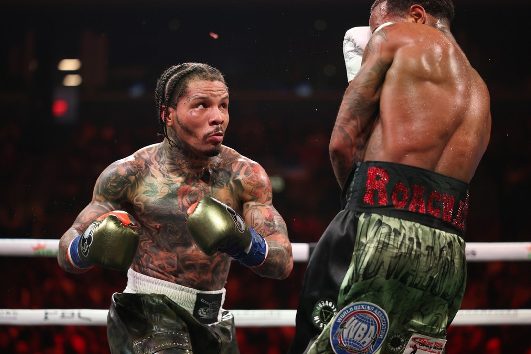Gervonta Davis Fighting Photos 3