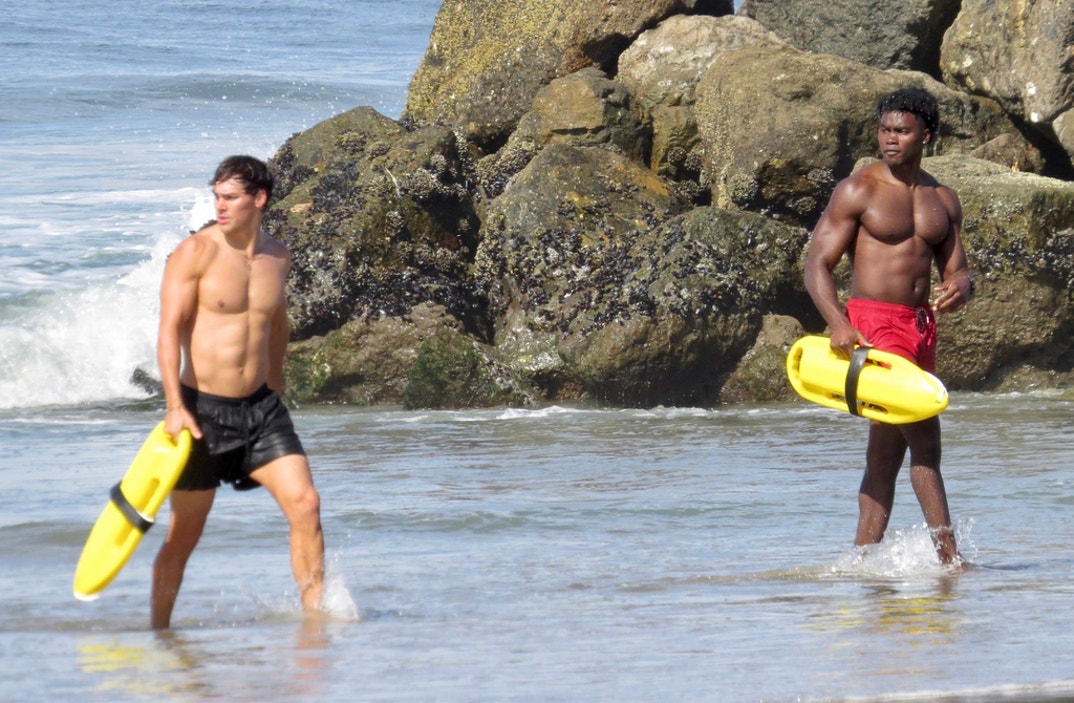 Noah Beck Baywatch Cast Malibu 7