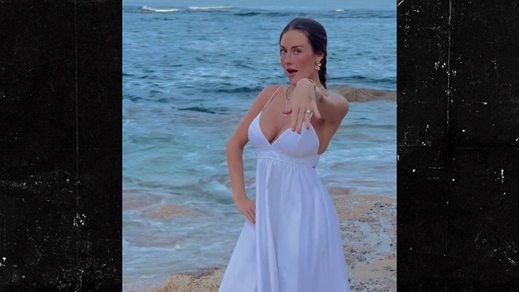 brooke-schofield-kal-06-26-2025